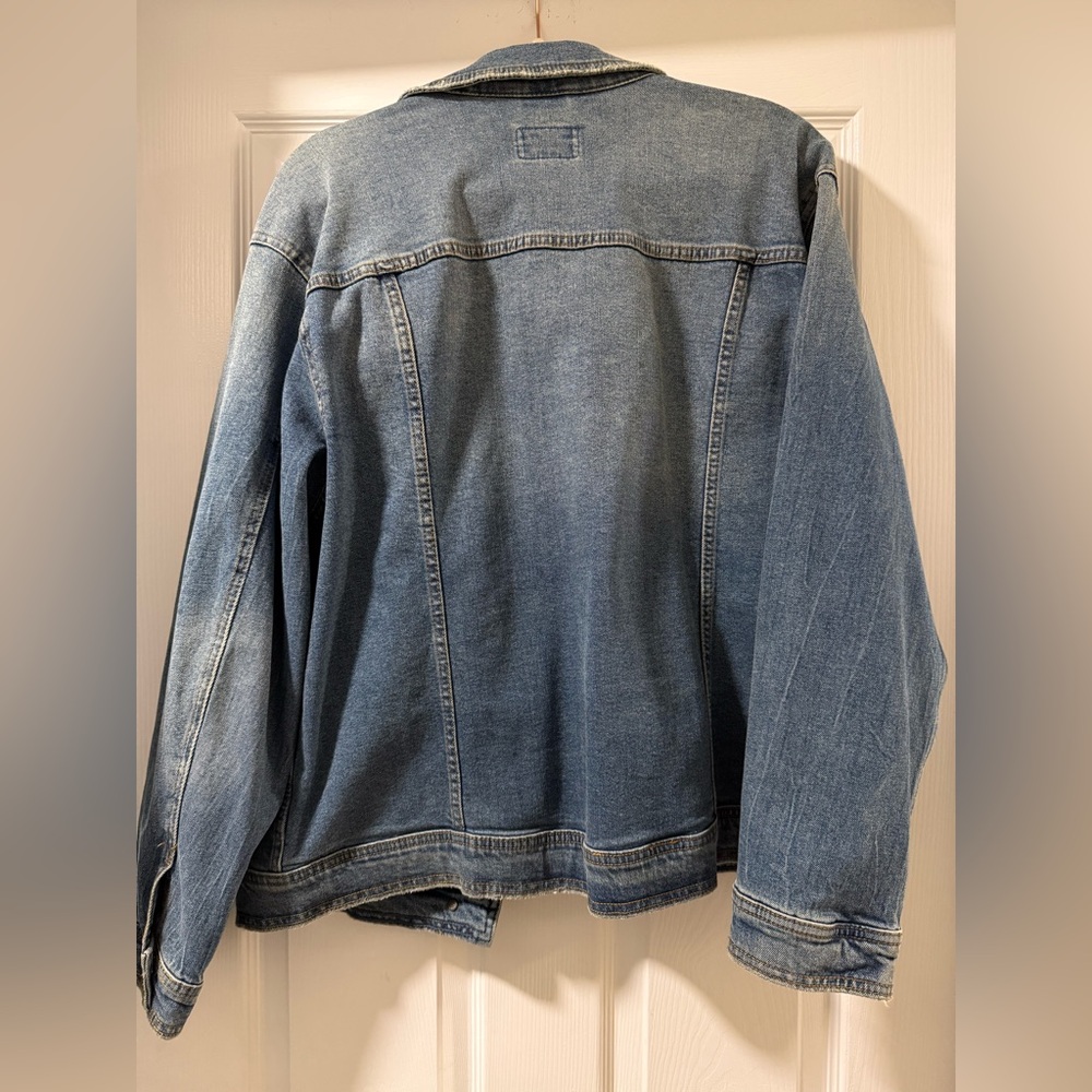 Universal Thread Oversized Jean Jacket - image 4